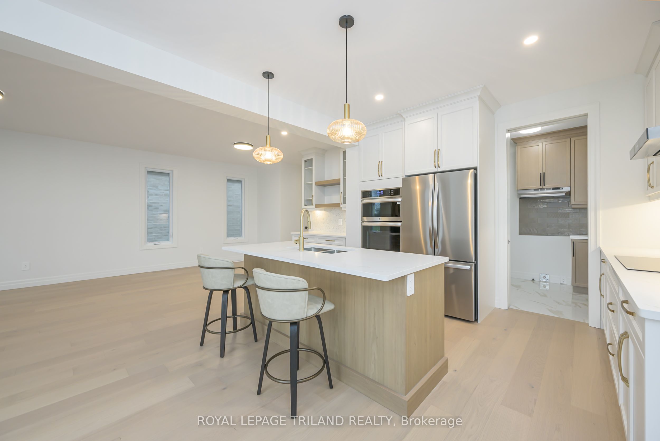 4211 Liberty Crossing Property Photo 10