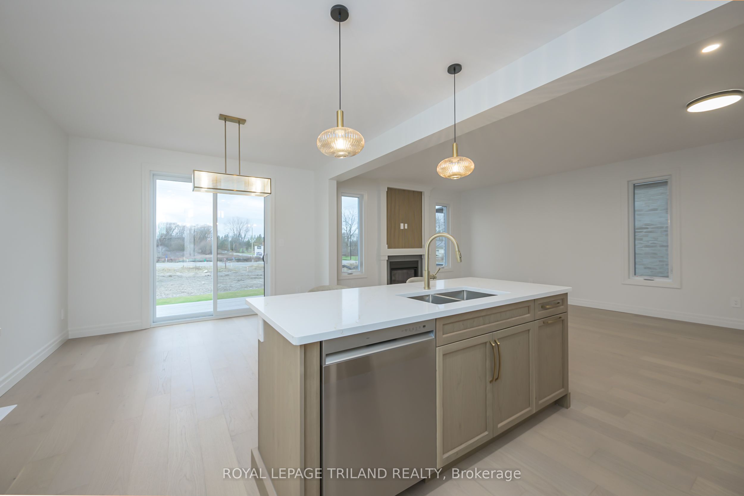 4211 Liberty Crossing Property Photo 11