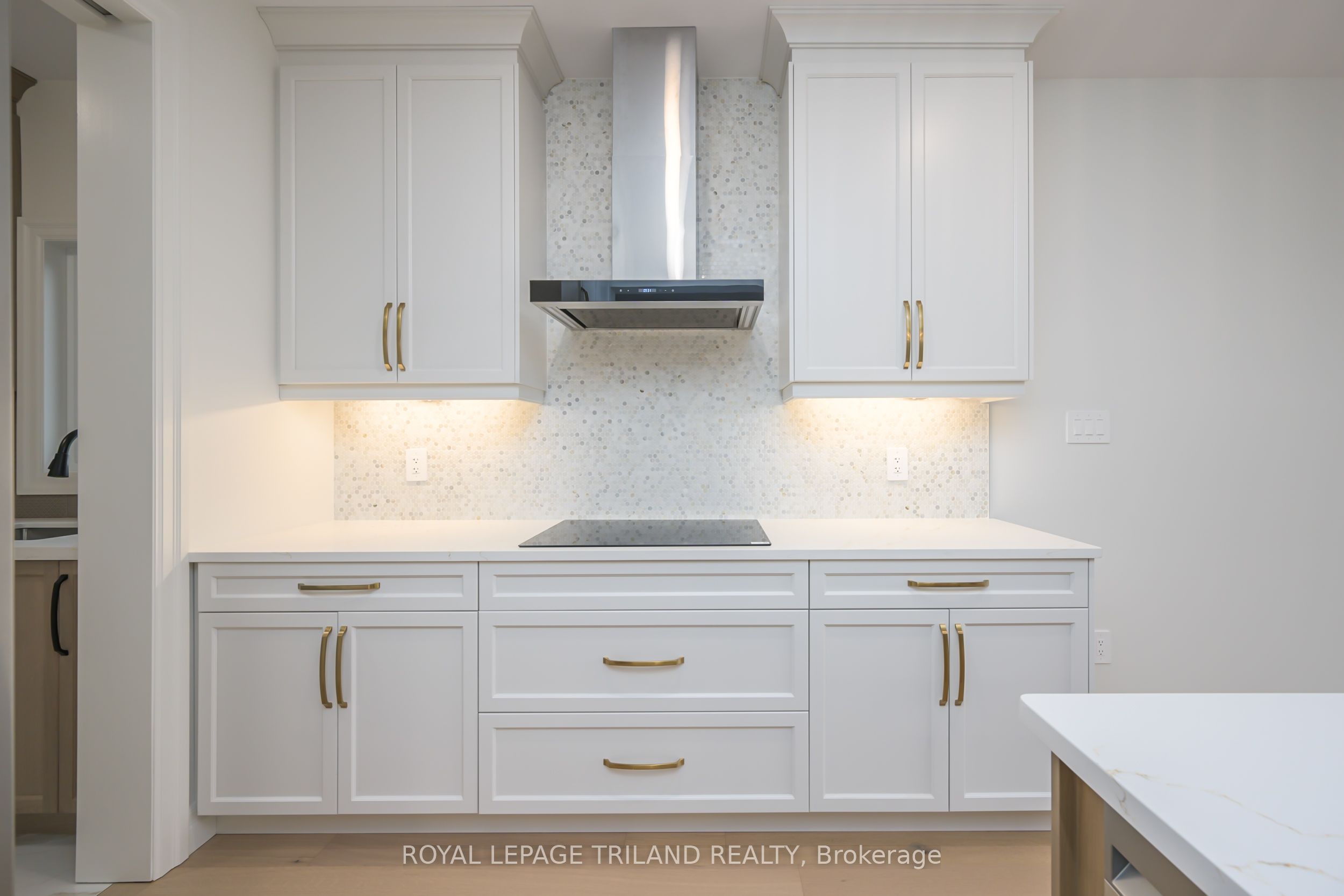 4211 Liberty Crossing Property Photo 12