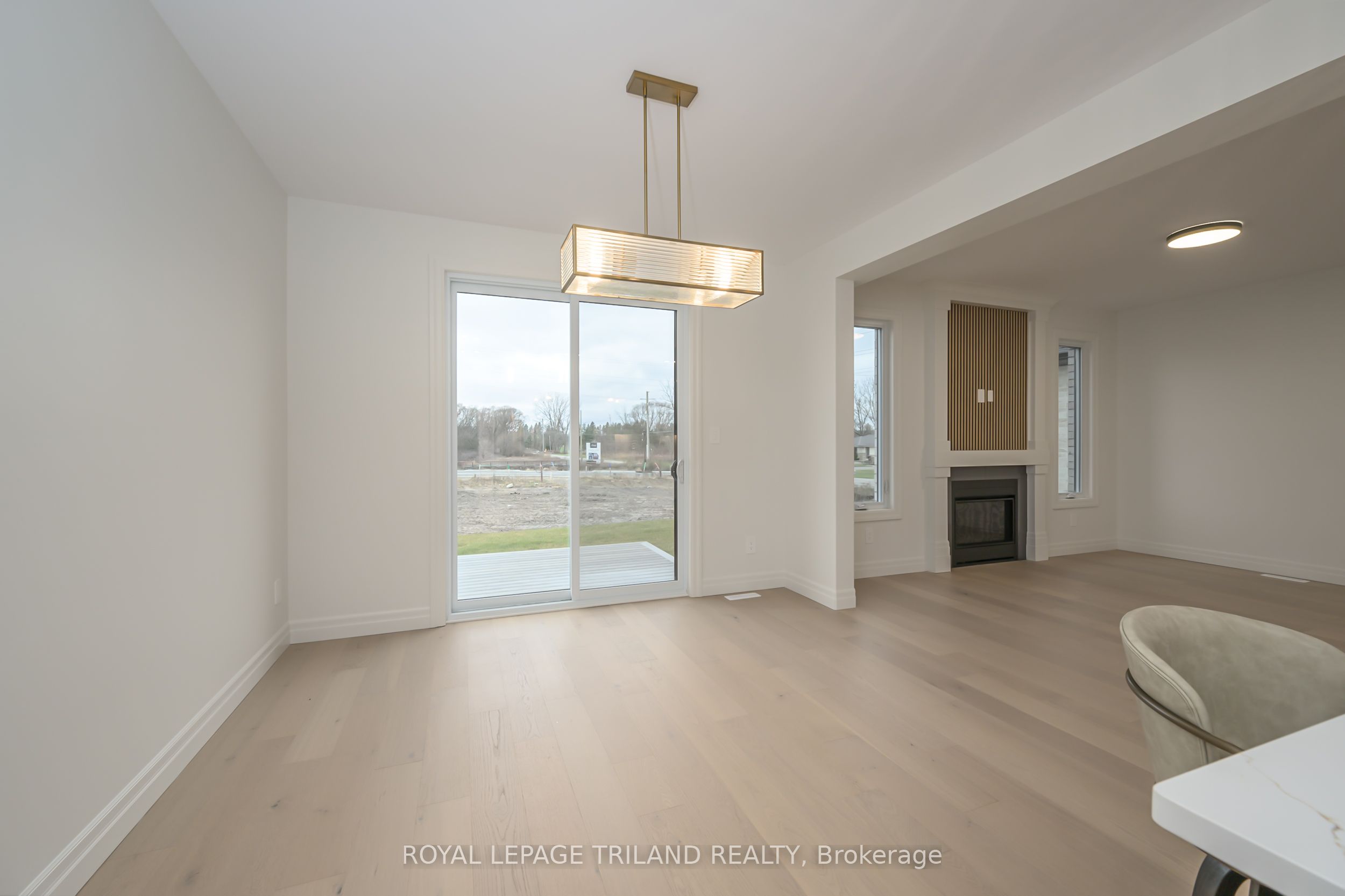 4211 Liberty Crossing Property Photo 14