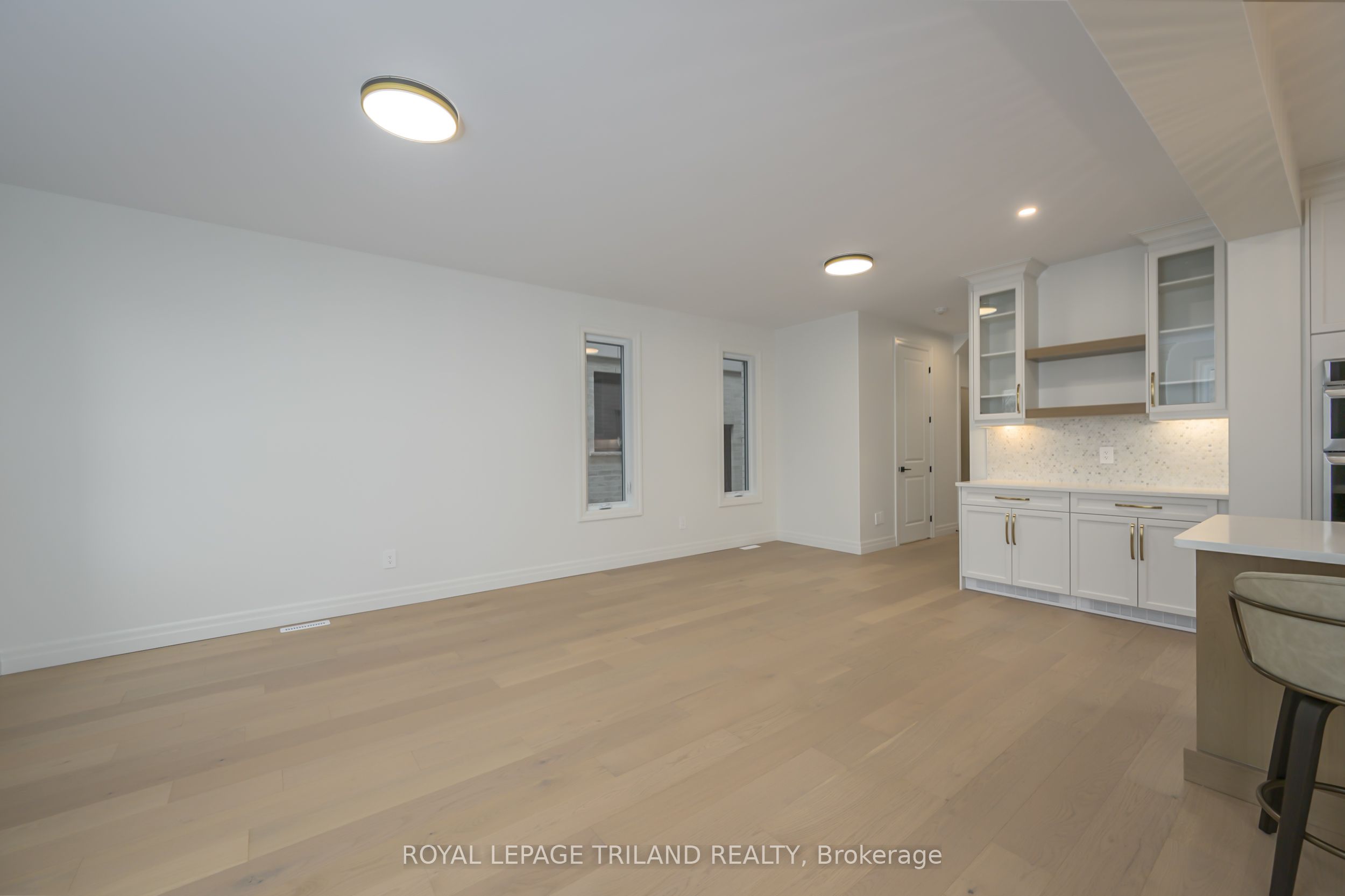 4211 Liberty Crossing Property Photo 15