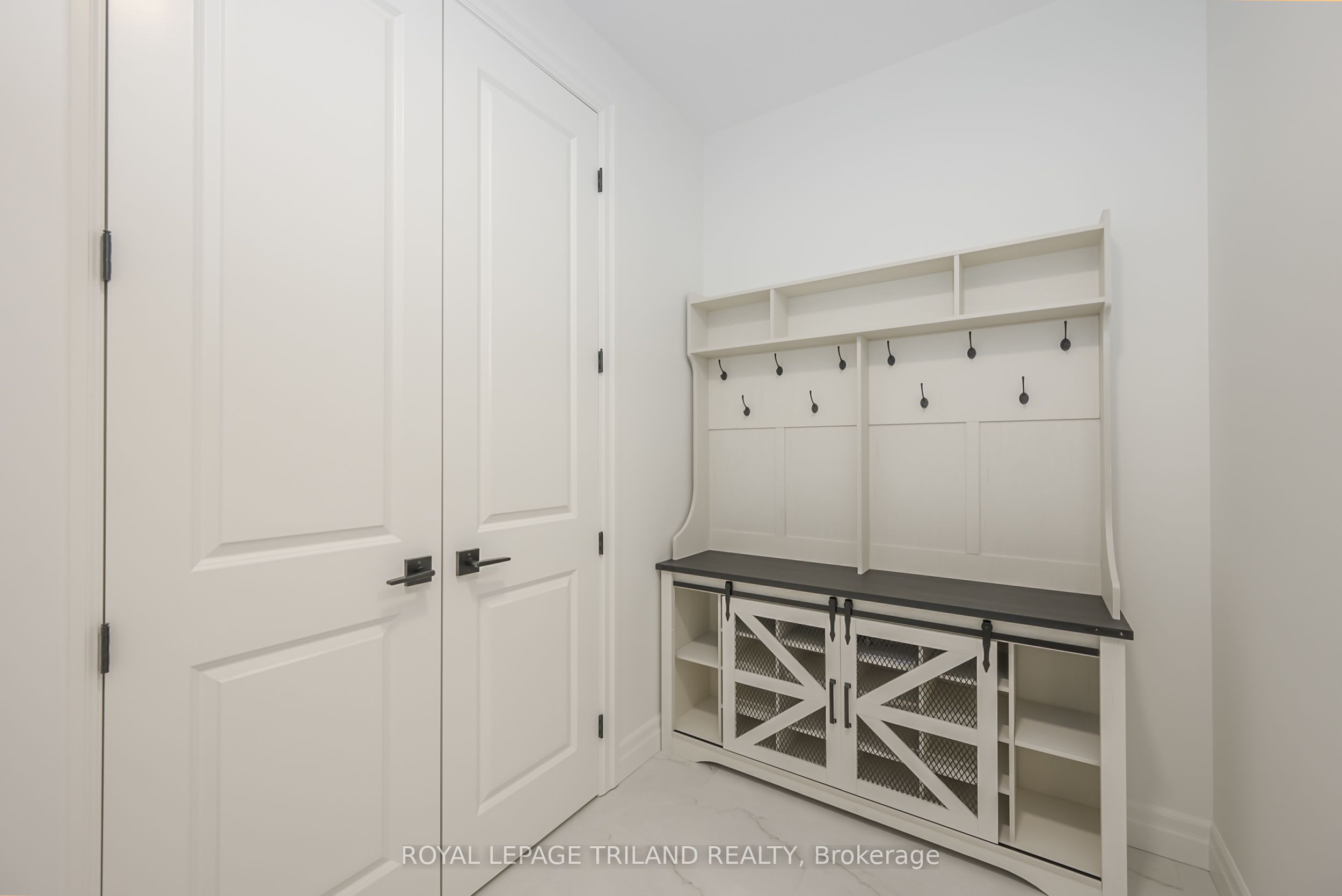 4211 Liberty Crossing Property Photo 17