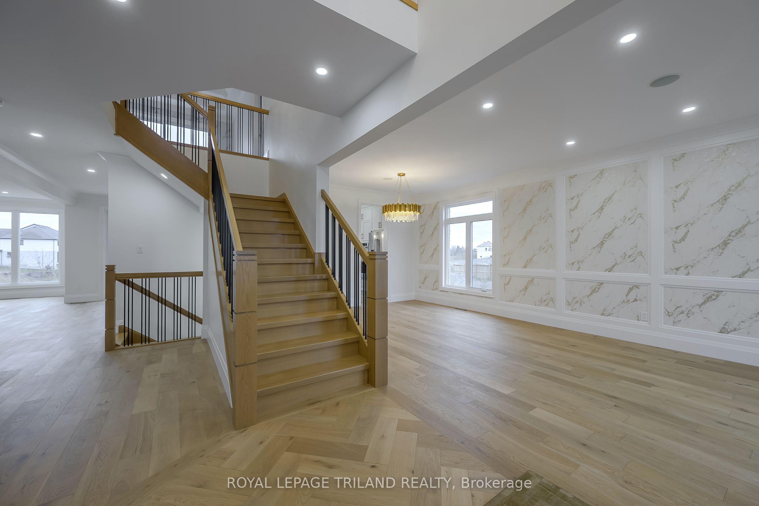 4038 Ayrshire Avenue Property Photo 3