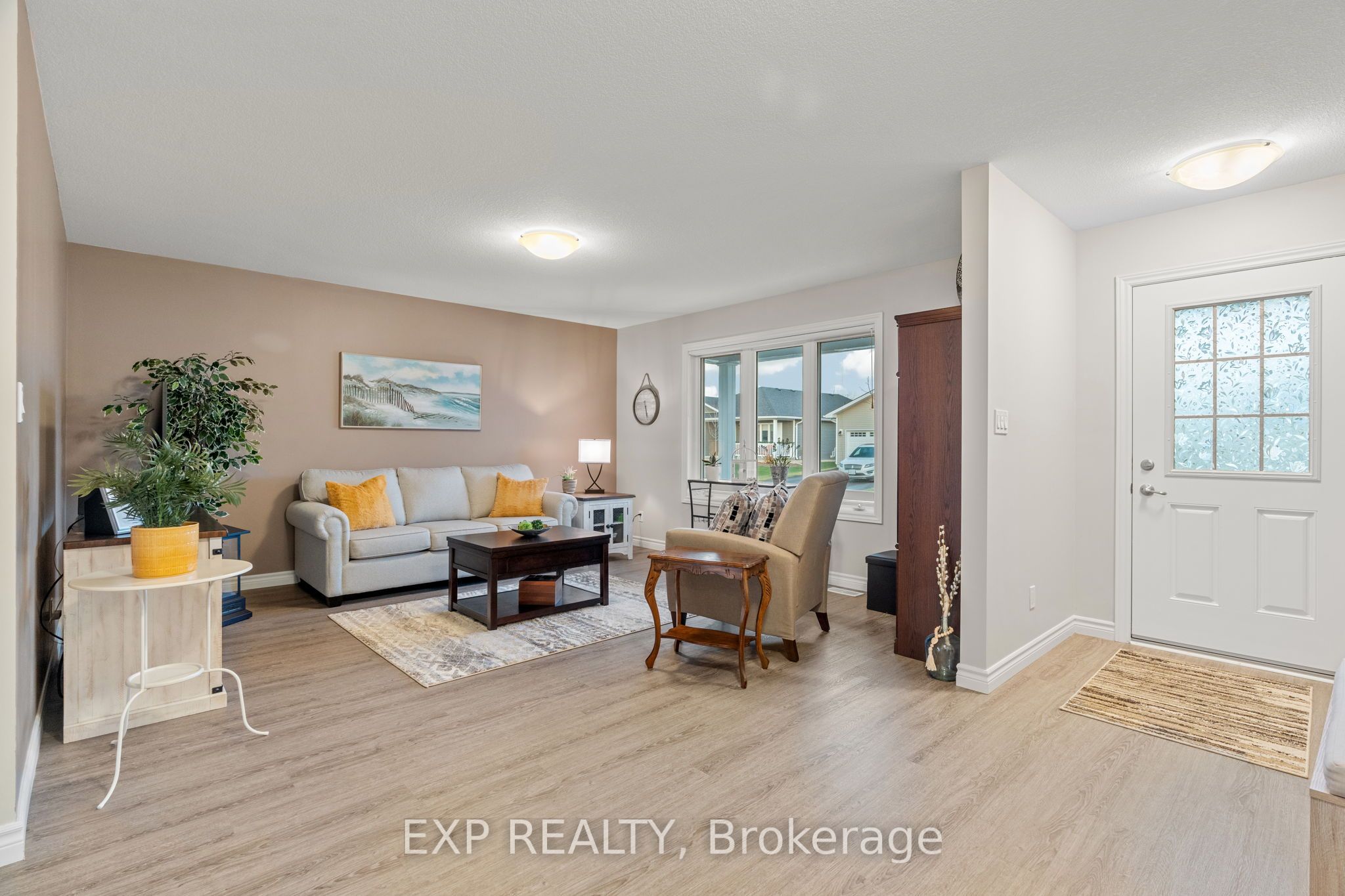 102 Huron Heights Drive Property Photo 8