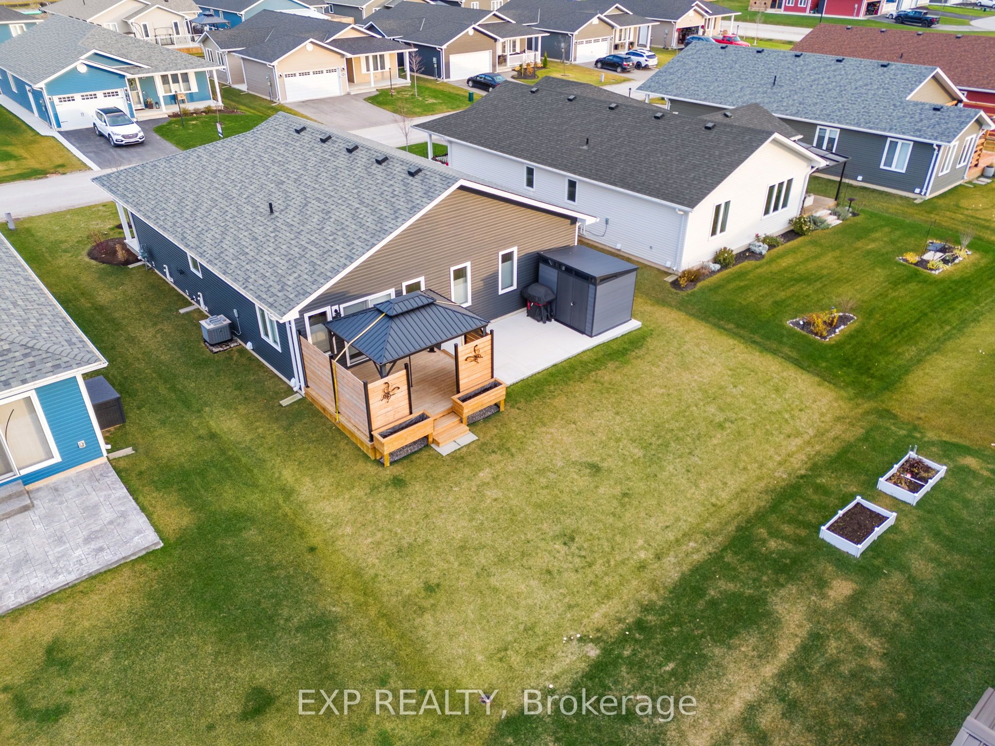 102 Huron Heights Drive Property Photo 36