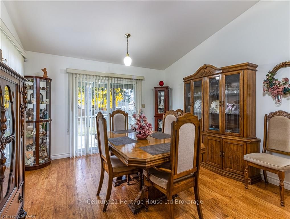 15 Clear Valley Drive Property Photo 5