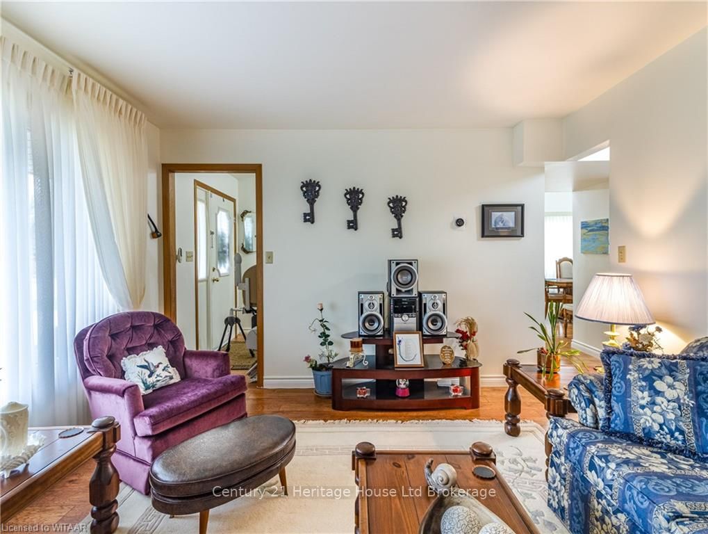 15 Clear Valley Drive Property Photo 8
