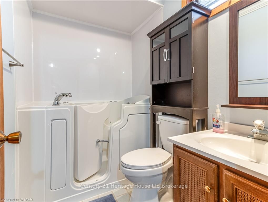 15 Clear Valley Drive Property Photo 16