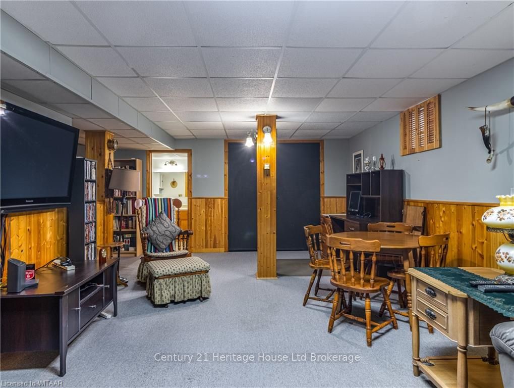 15 Clear Valley Drive Property Photo 18