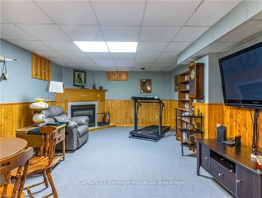 15 Clear Valley Drive Property Photo 19