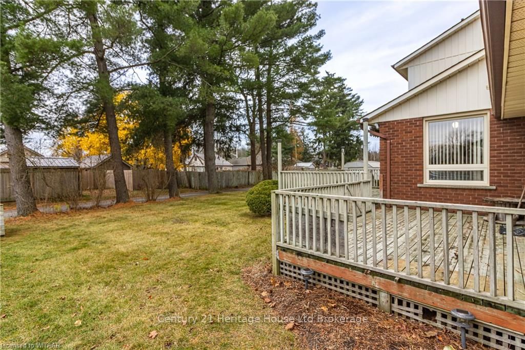 15 Clear Valley Drive Property Photo 24