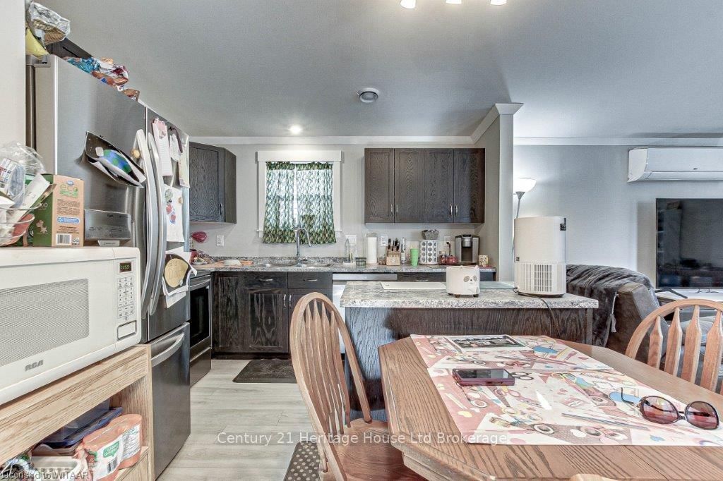 #21 Belsize Dr - 99 Fourth Concession Road Property Photo 10