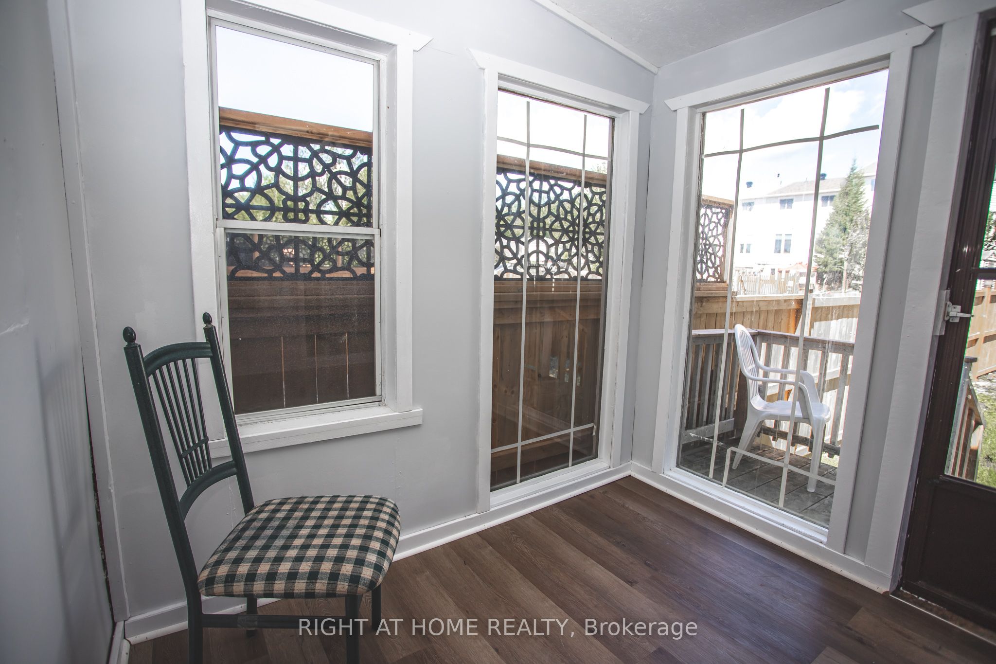 92 Farquhar Place Property Photo 9