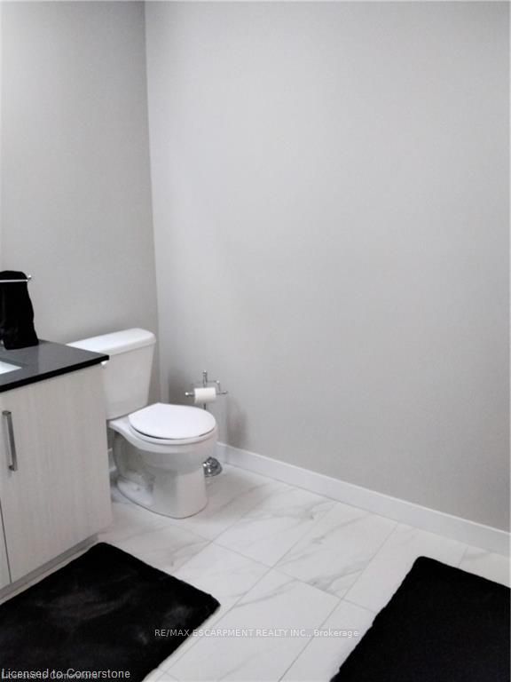 #2304 - 15 Queen Street Property Photo 20