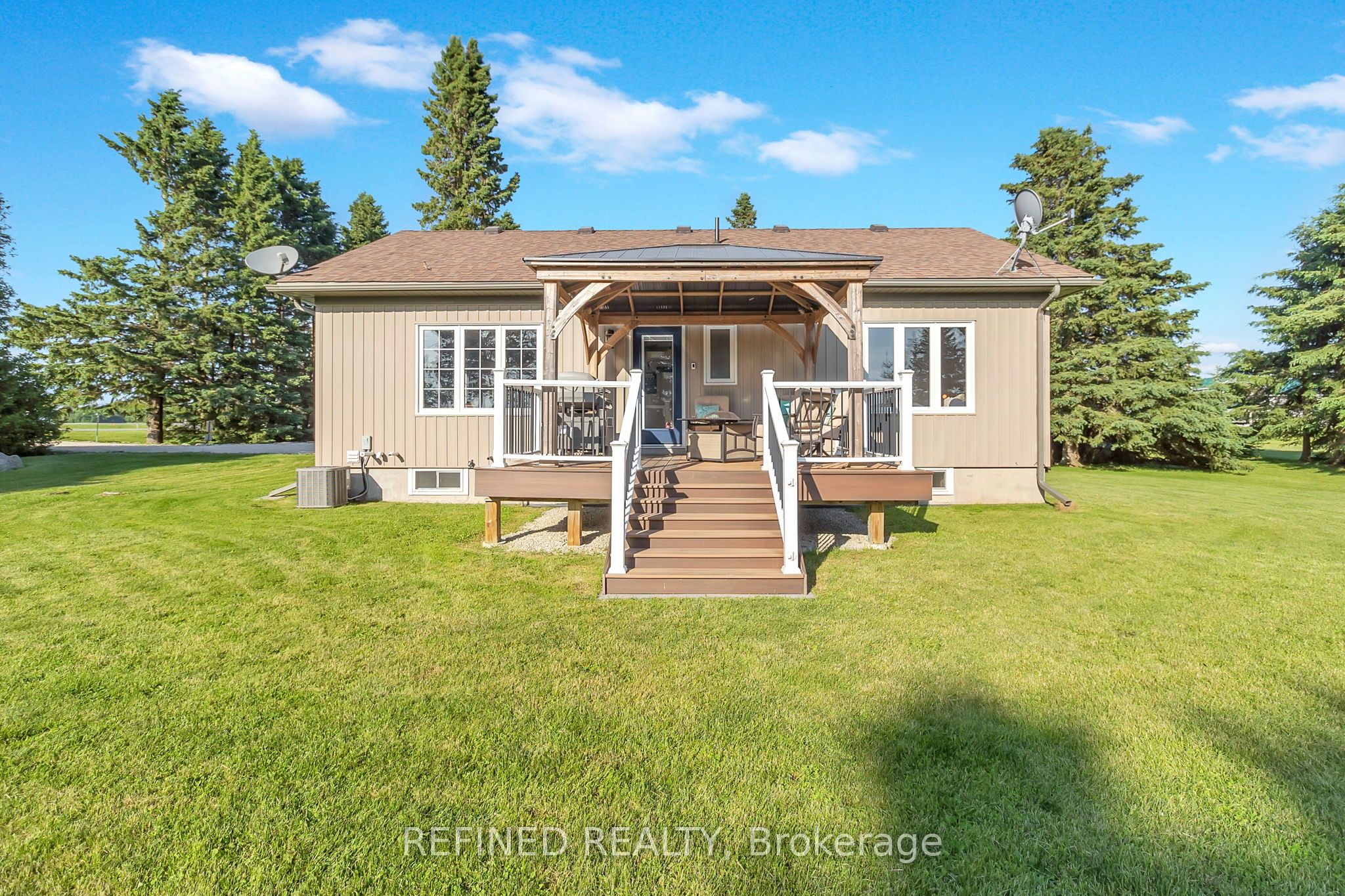 665422 20 Sideroad Property Photo 18