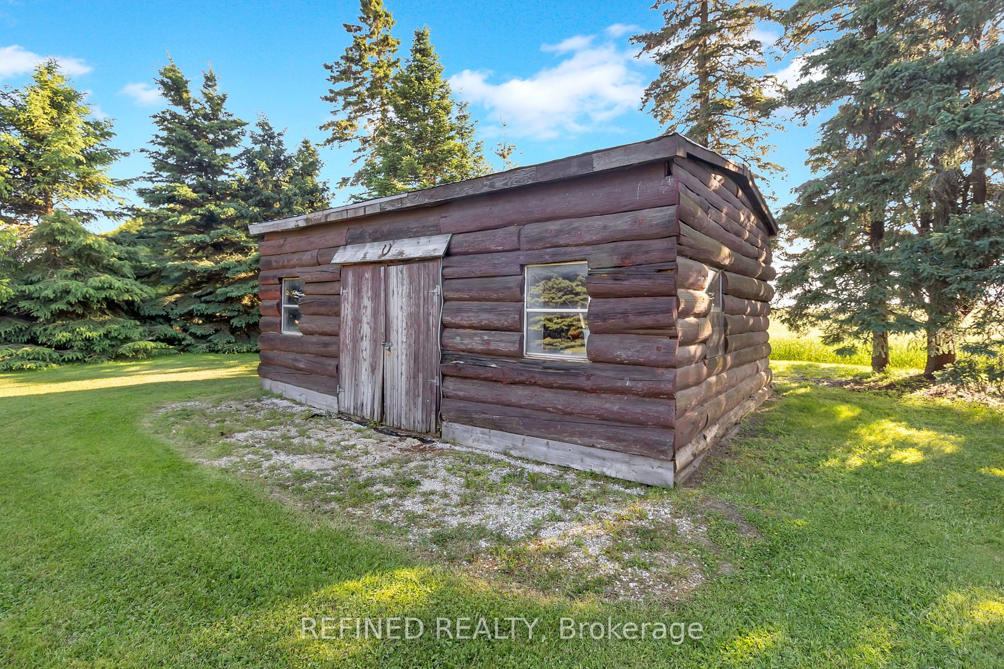 665422 20 Sideroad Property Photo 21