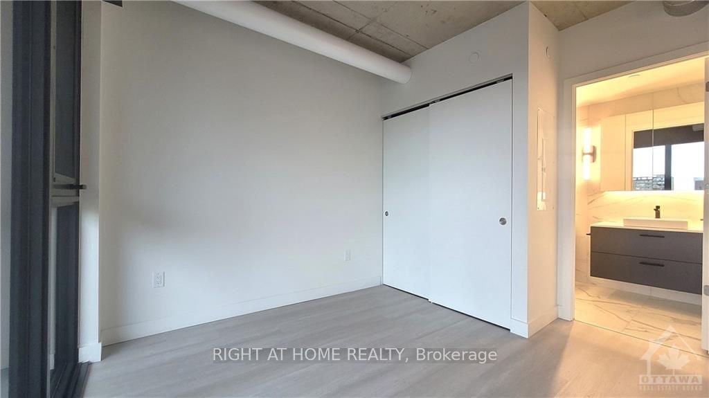 #606 - 10 James Street Property Photo 8