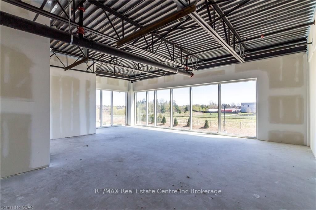 #23 - 587 Hanlon Creek Boulevard Property Photo 14
