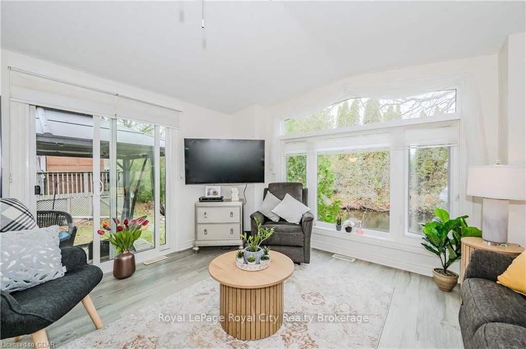 12 Bush Lane Property Photo 10