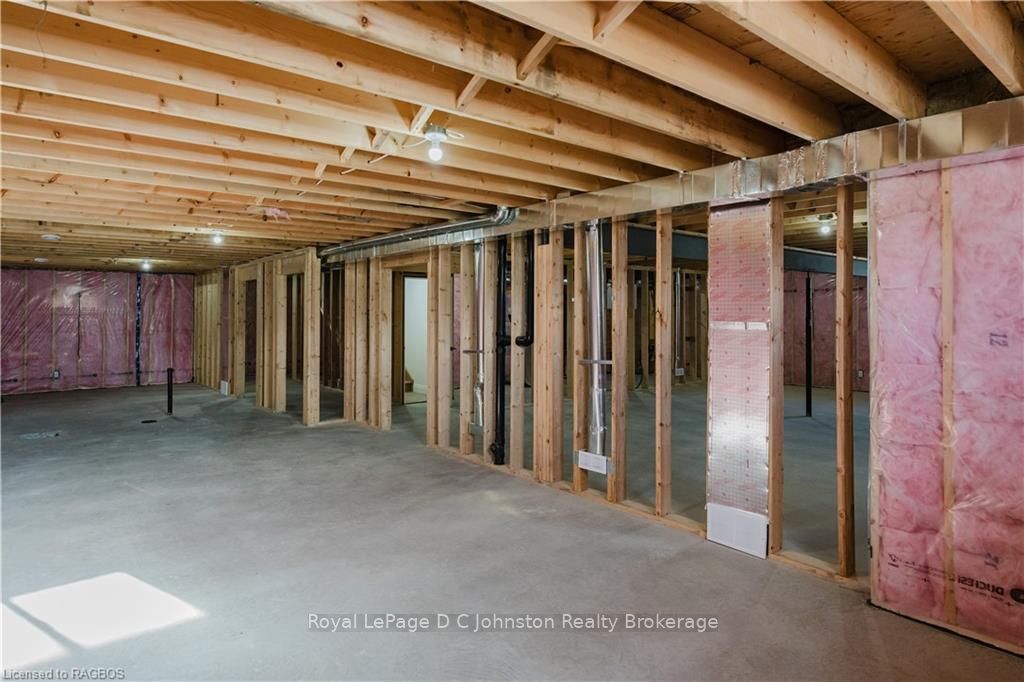 546 Algonquin Trail Property Photo 29
