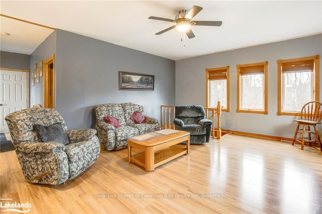 659 Honey Harbour Road Property Photo 5