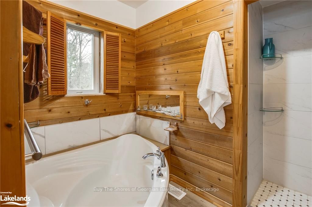 659 Honey Harbour Road Property Photo 18