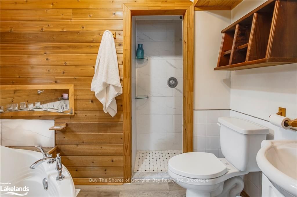 659 Honey Harbour Road Property Photo 19