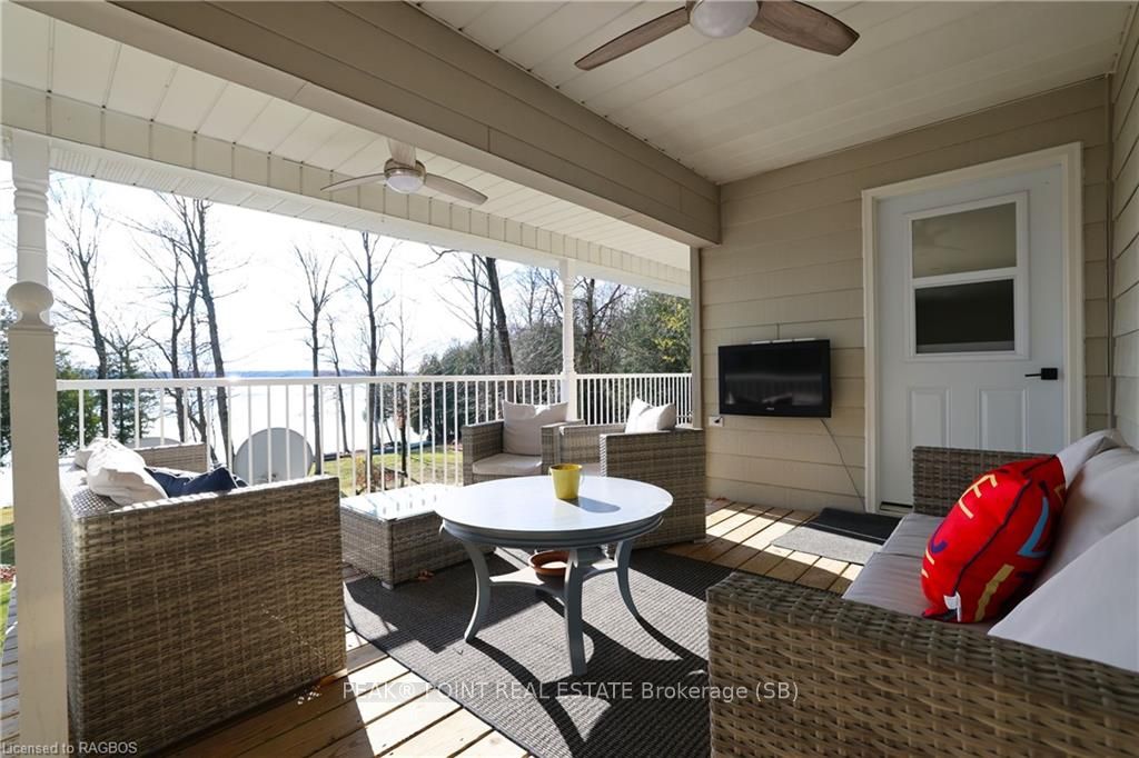 298 Francis Drive Property Photo 5
