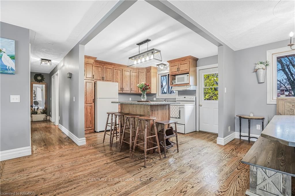 1 Sara Street Property Photo 28