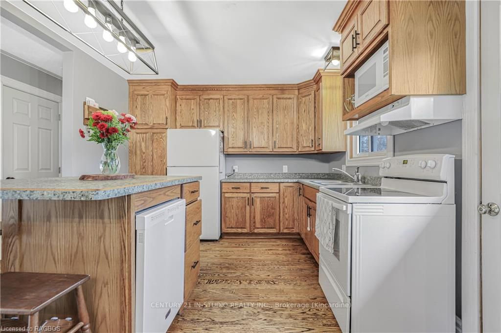 1 Sara Street Property Photo 29