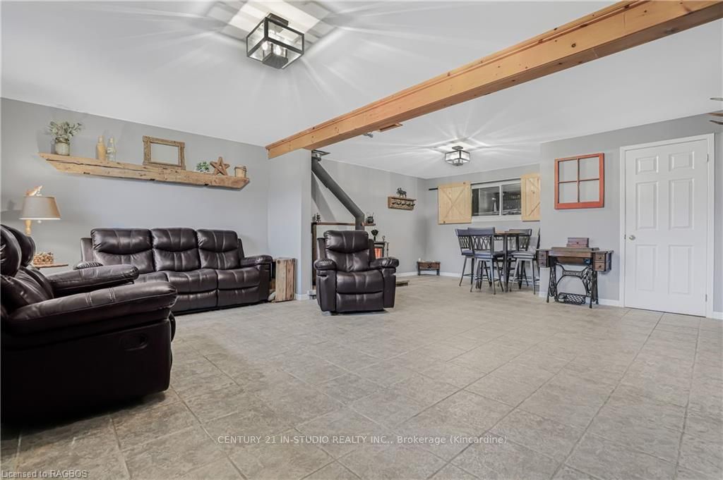 1 Sara Street Property Photo 38