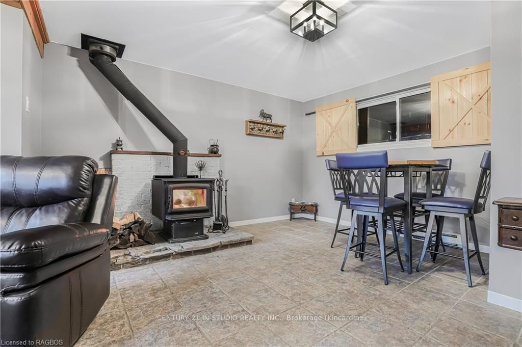 1 Sara Street Property Photo 40