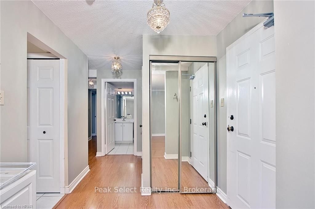 #104 - 22 St. Andrew Street Property Photo 3