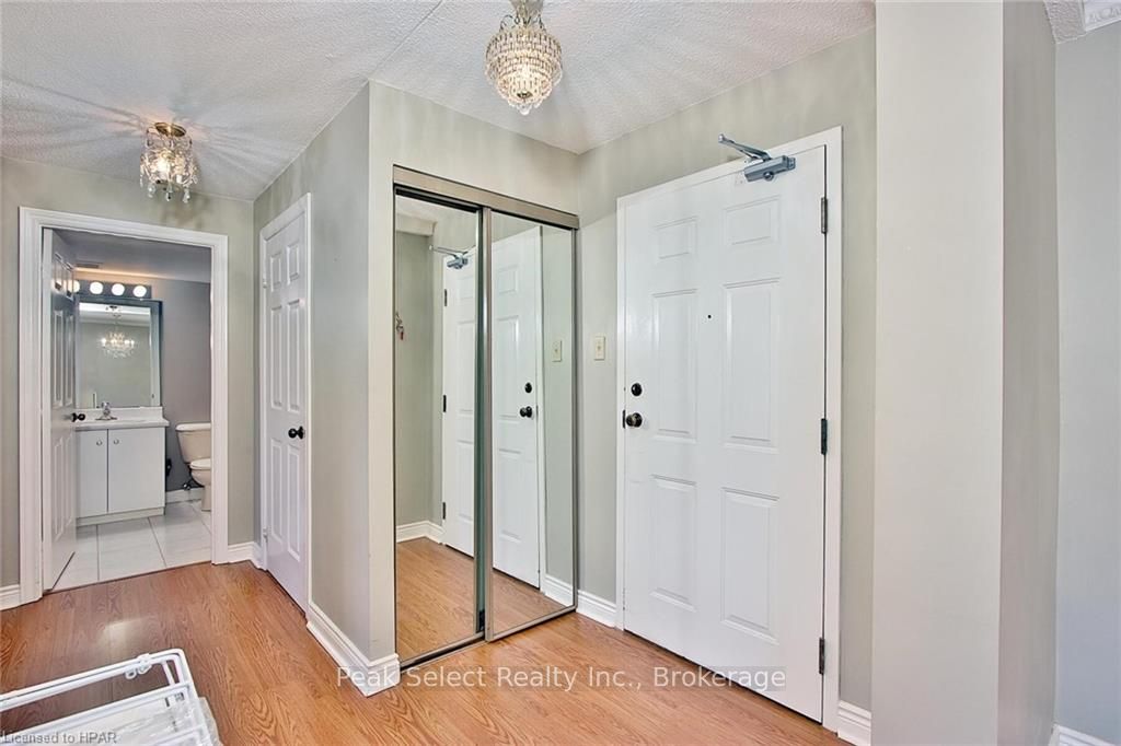 #104 - 22 St. Andrew Street Property Photo 4