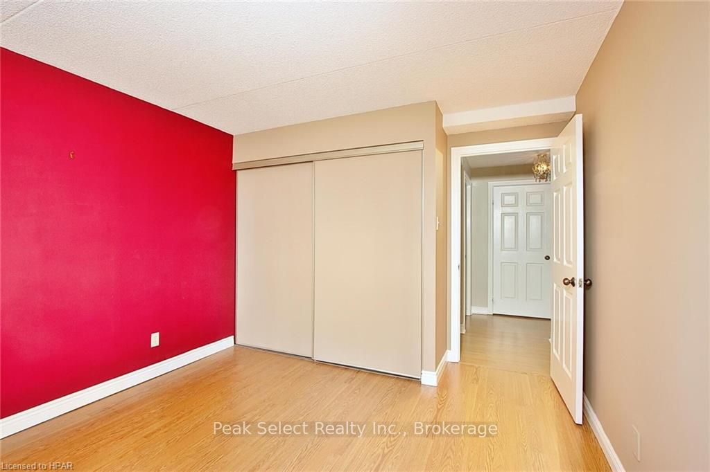 #104 - 22 St. Andrew Street Property Photo 14