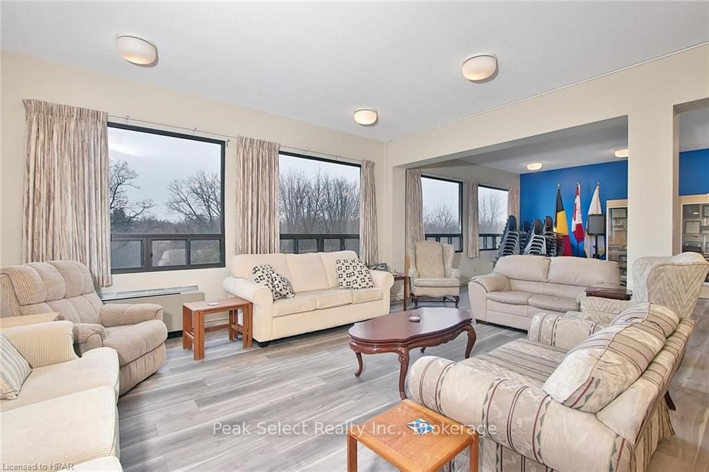 #104 - 22 St. Andrew Street Property Photo 19