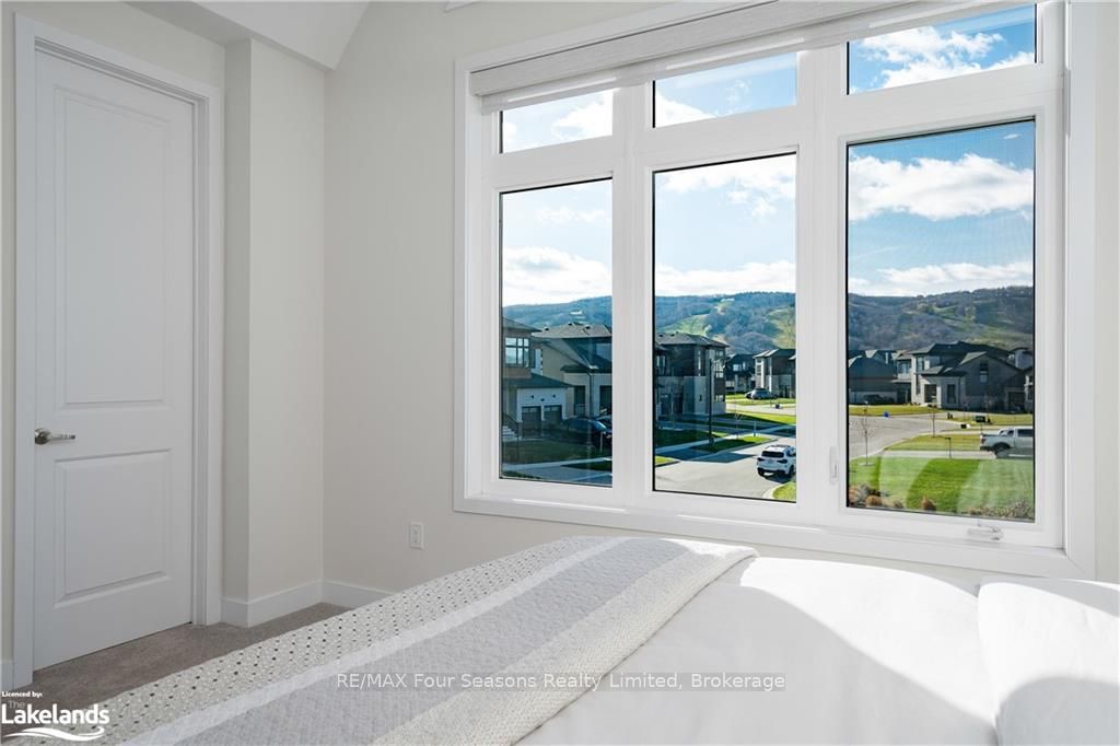 176 Springside Crescent Property Photo 29