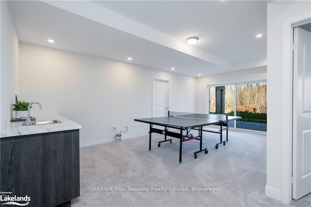 176 Springside Crescent Property Photo 33