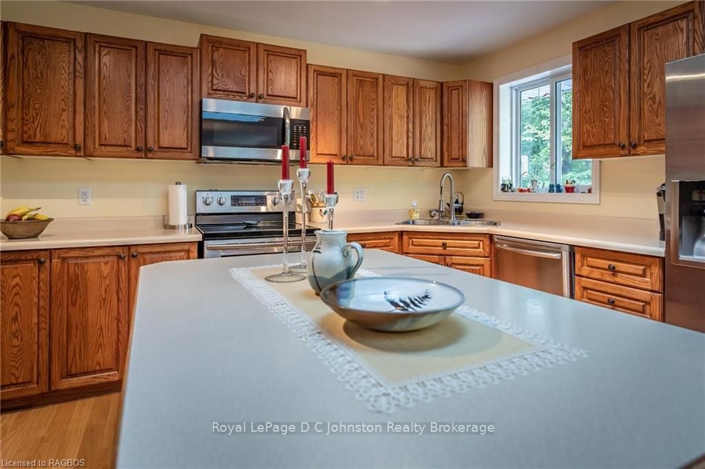 27 Gremik Crescent Property Photo 13