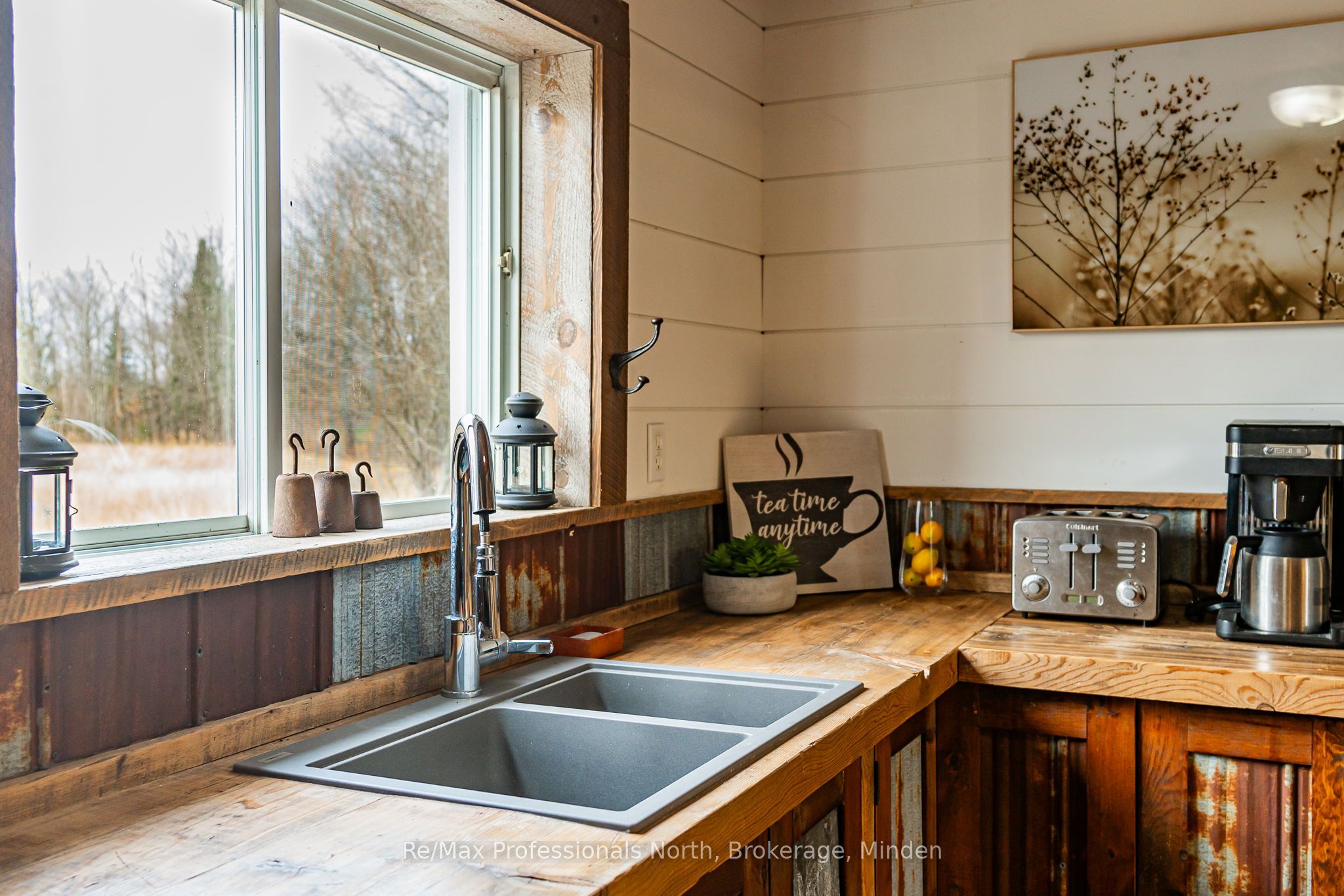 1047 Mccrea Road Property Photo 12
