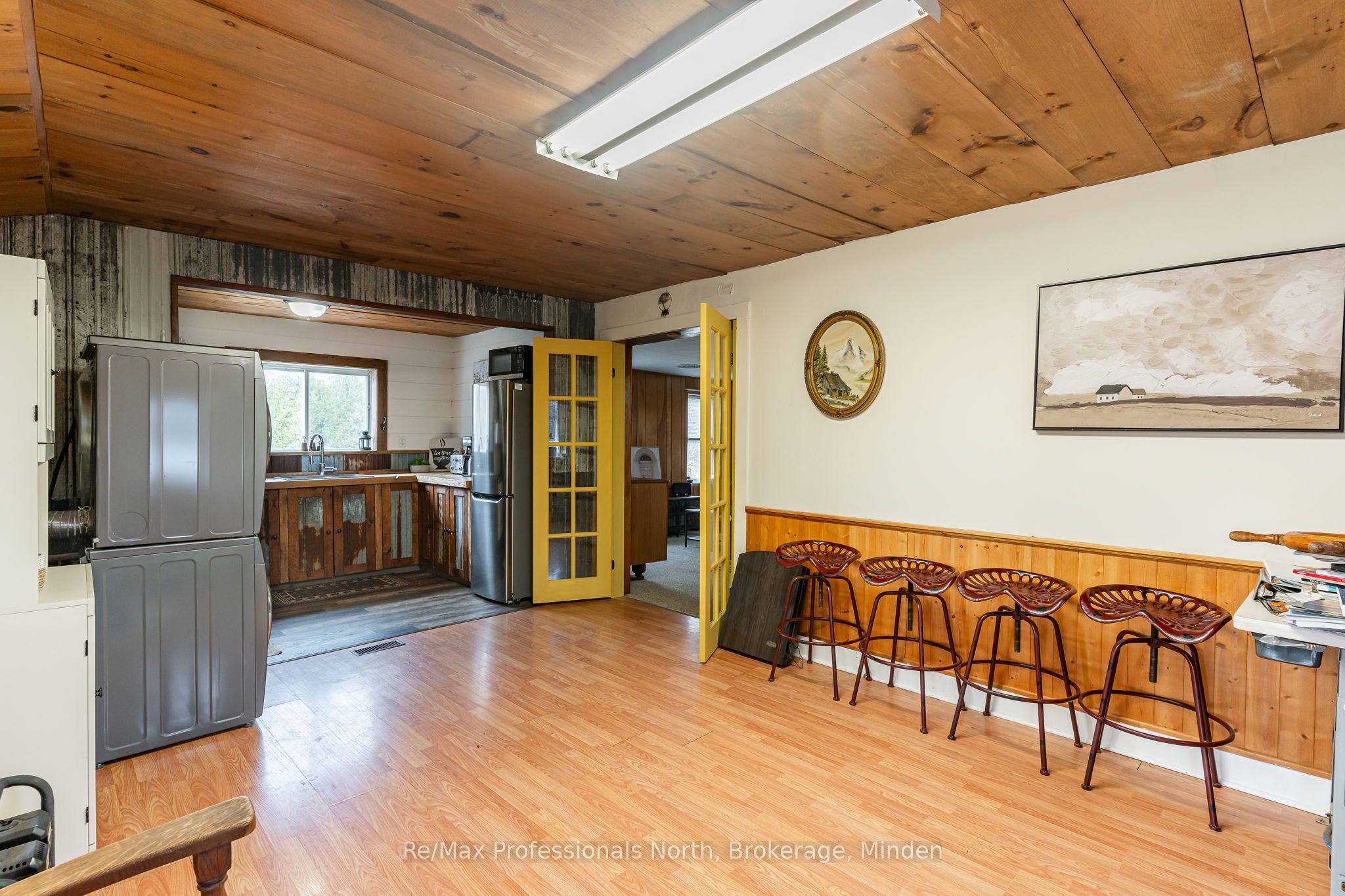 1047 Mccrea Road Property Photo 14
