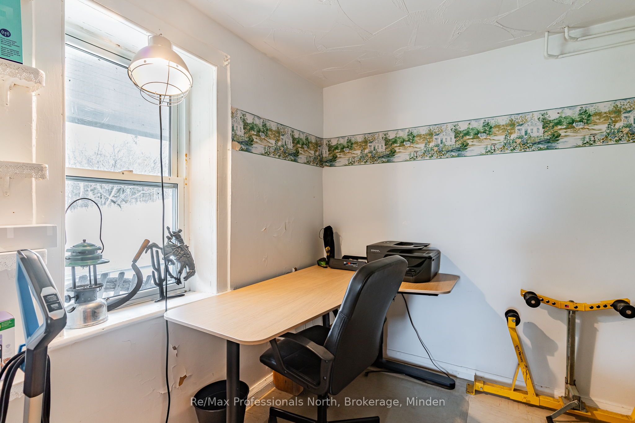 1047 Mccrea Road Property Photo 17