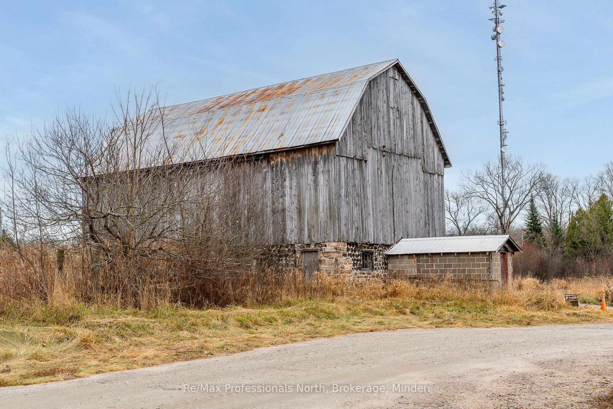 1047 Mccrea Road Property Photo 35