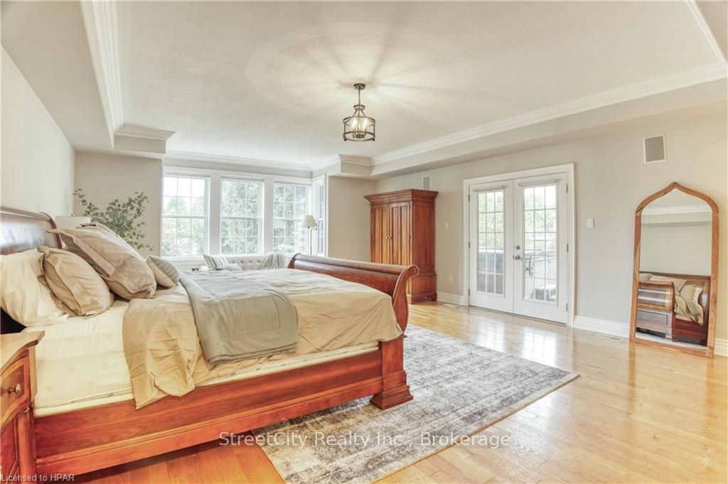 13 Harbour Court Property Photo 21