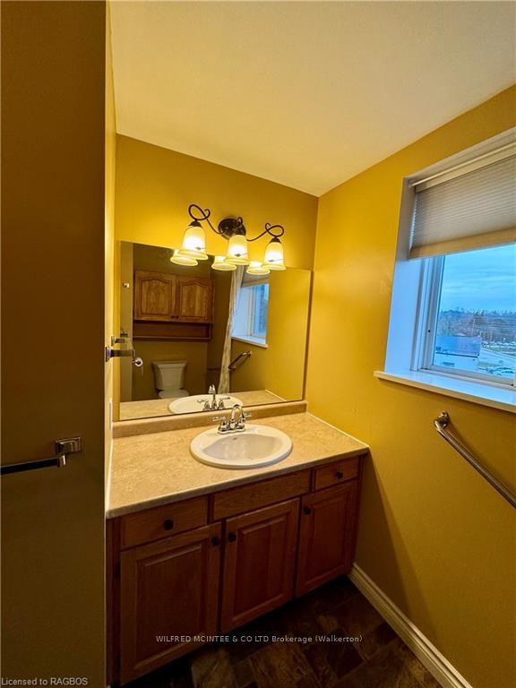 #304 - 203 Mcnabb Street Property Photo 12
