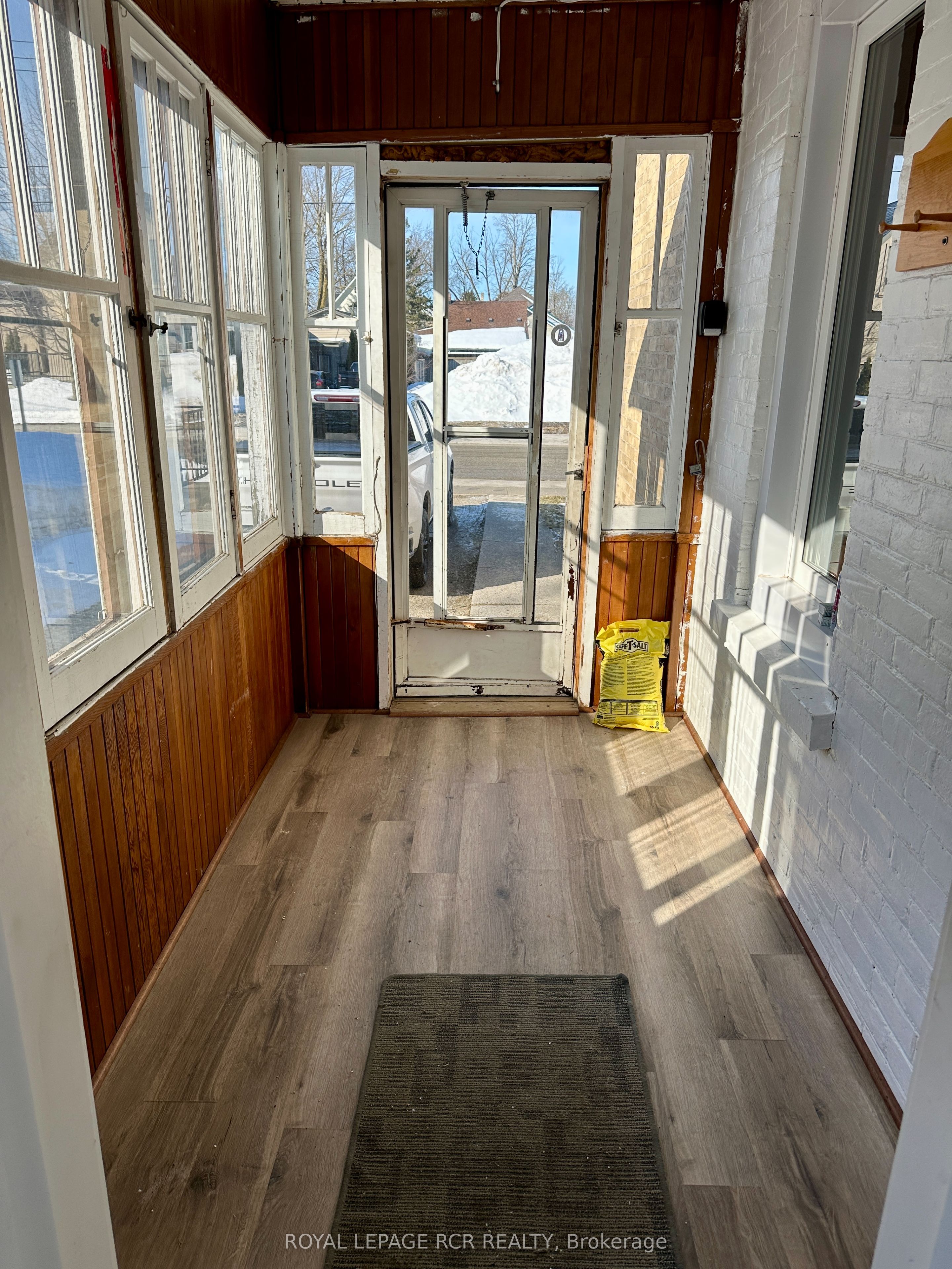 641 10th Avenue Property Photo 9