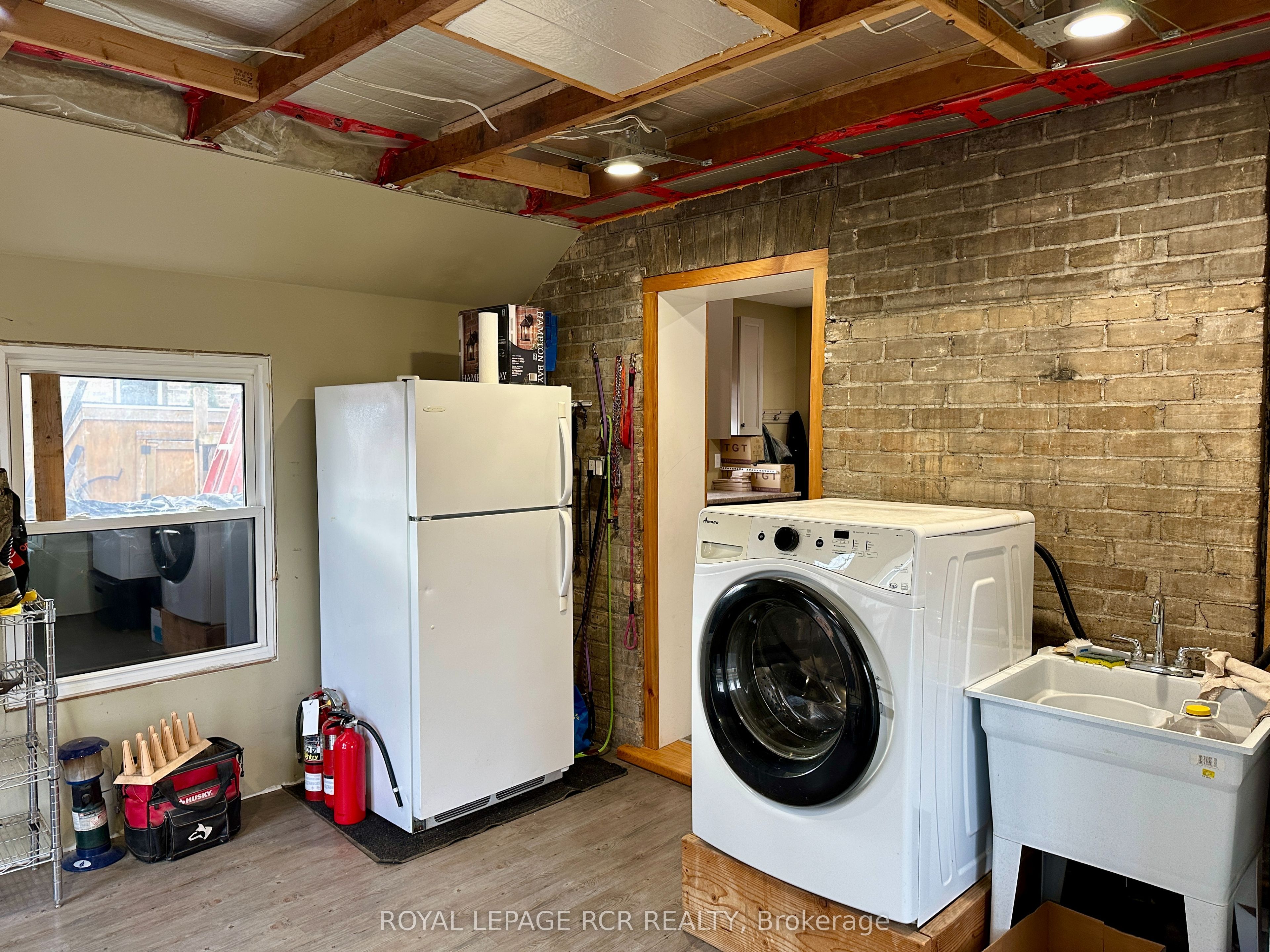 641 10th Avenue Property Photo 18
