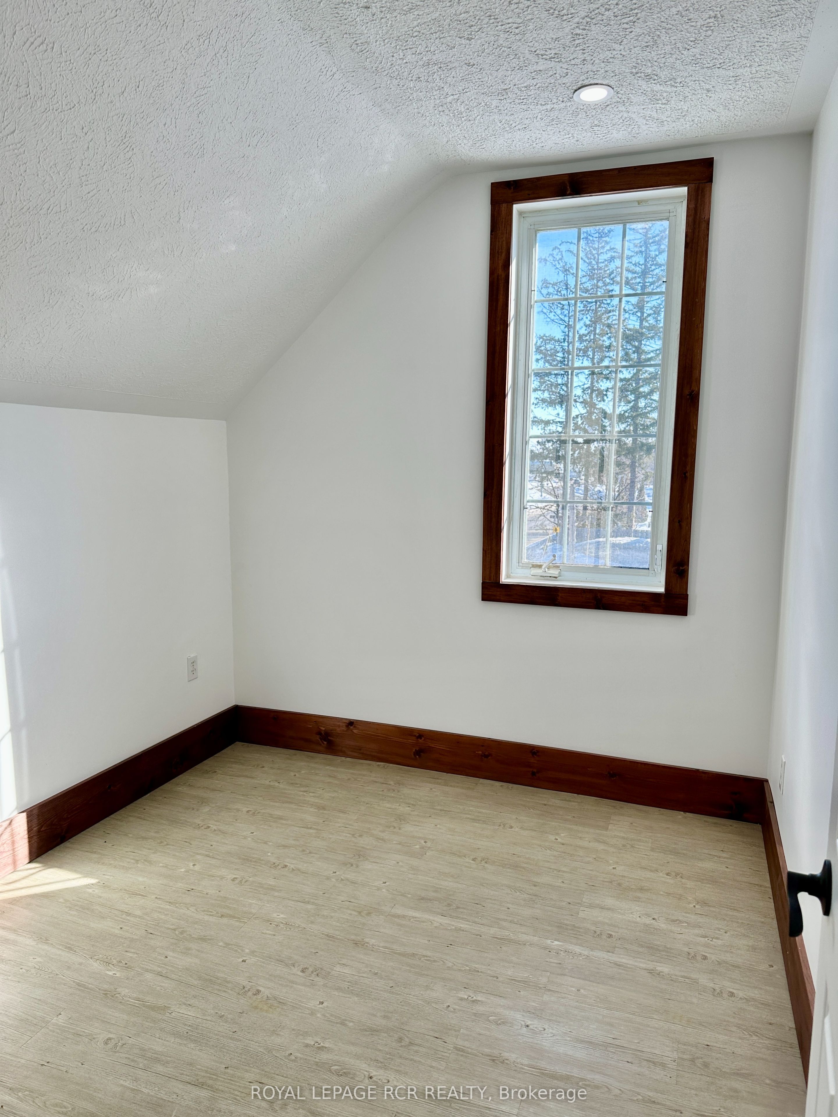 641 10th Avenue Property Photo 30