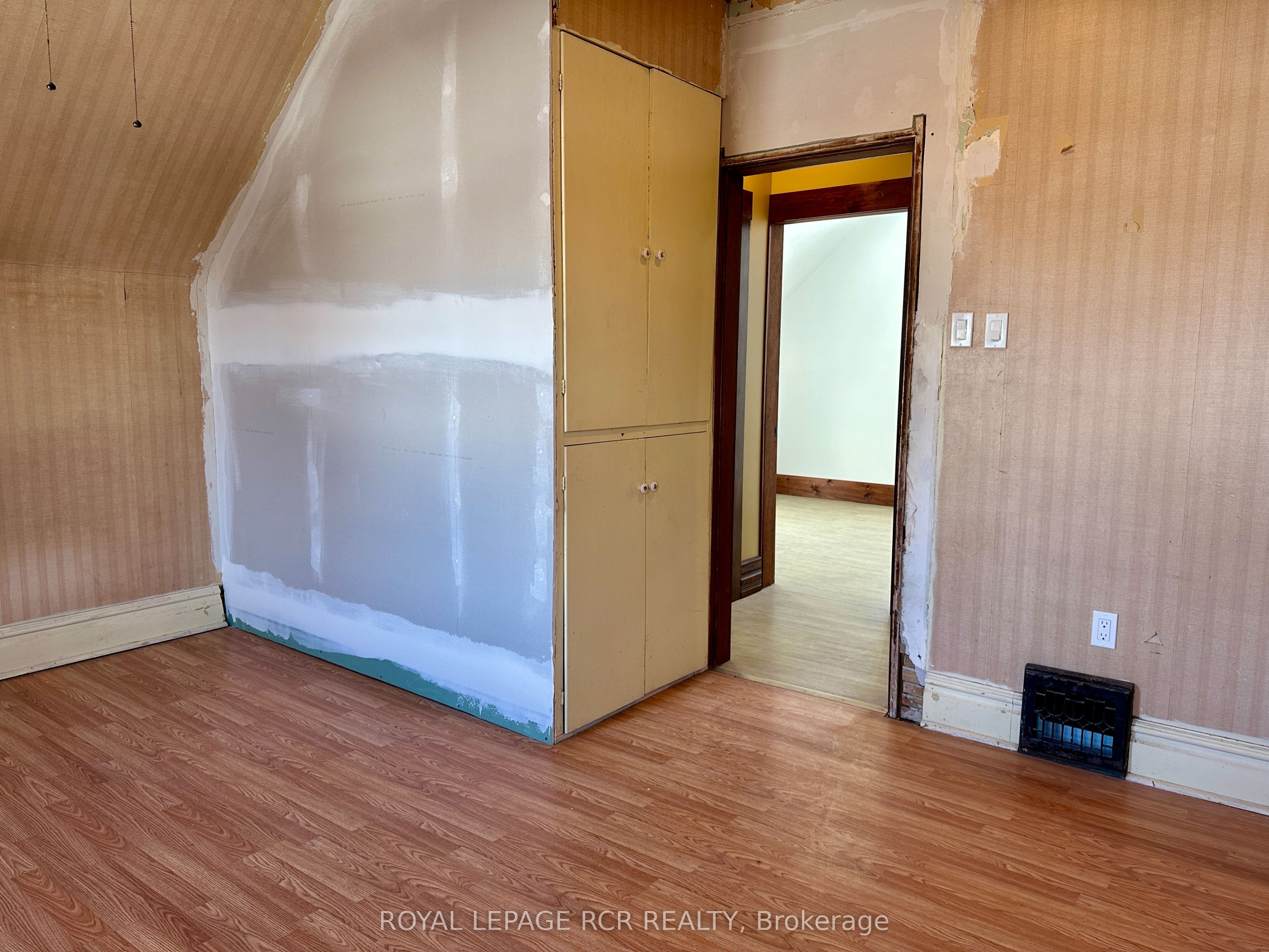 641 10th Avenue Property Photo 37