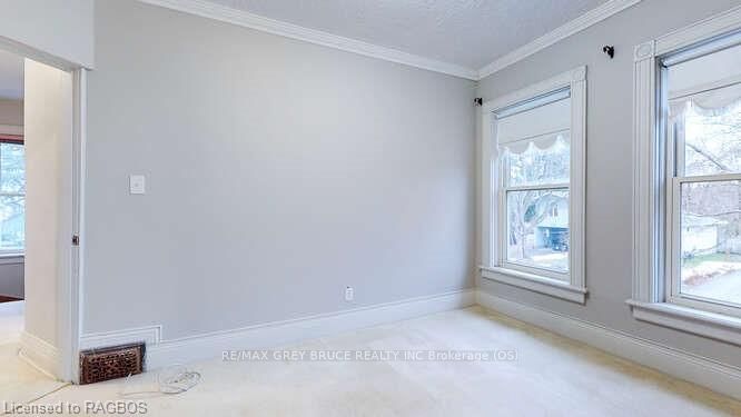 550 10th Street A West Property Photo 24